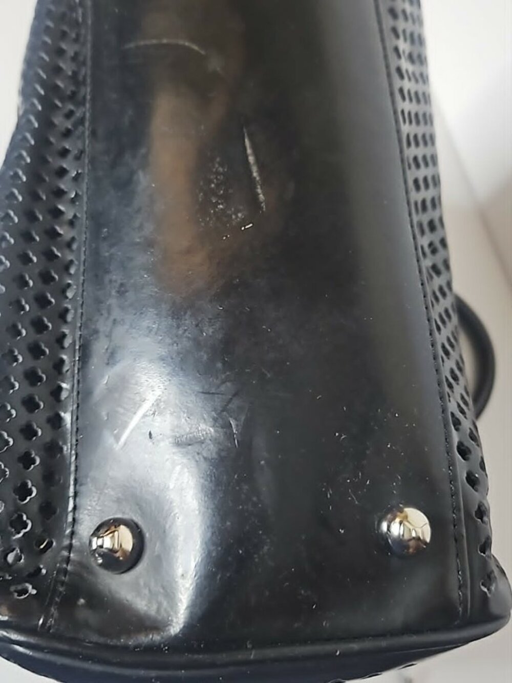 RARE Retired Brighton My Flat in London Alexia Satchel – Jeweled Bow - Picture 4 of 13